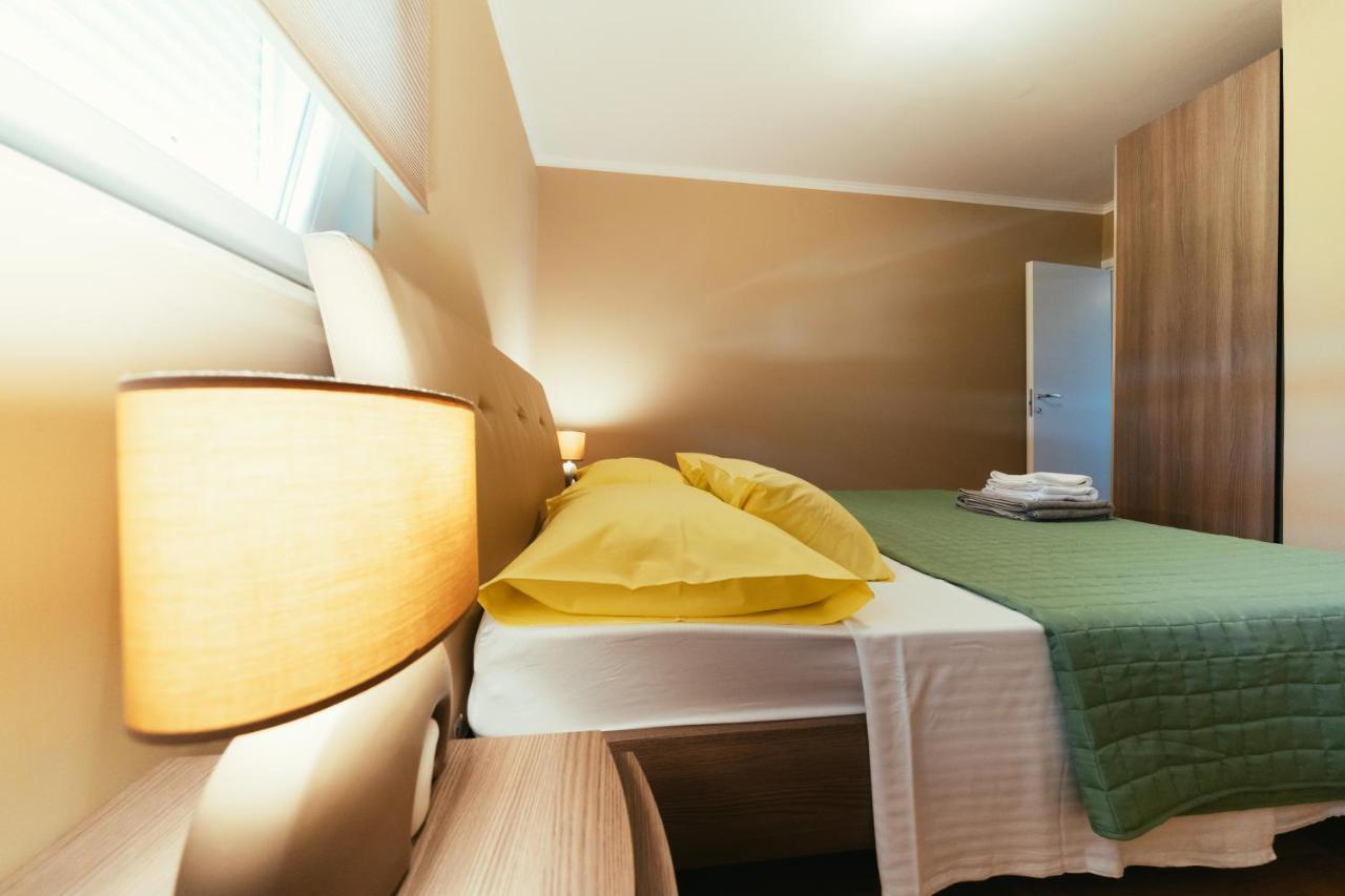 Apartments Prestige Petrcane Ngoại thất bức ảnh